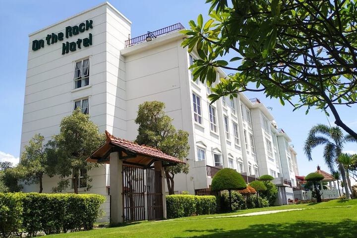 Hotel 60 of 61