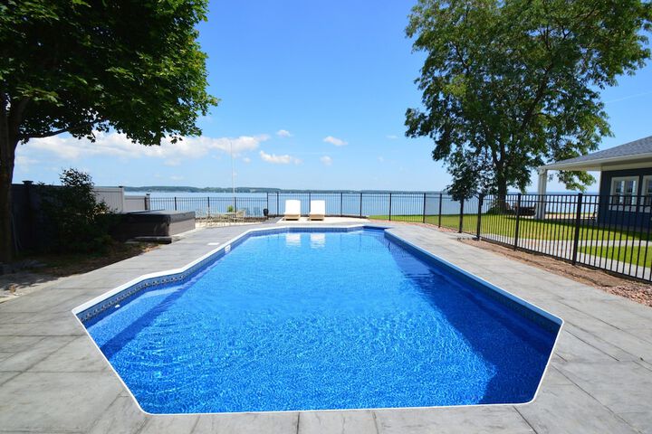 Pool 28 of 42