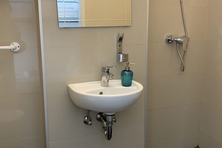 Room 118 of 150