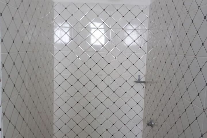 Room 10 of 31