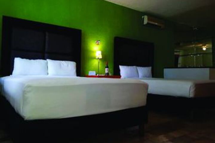 BED & BEACH & FUN CANCUN HOSTAL