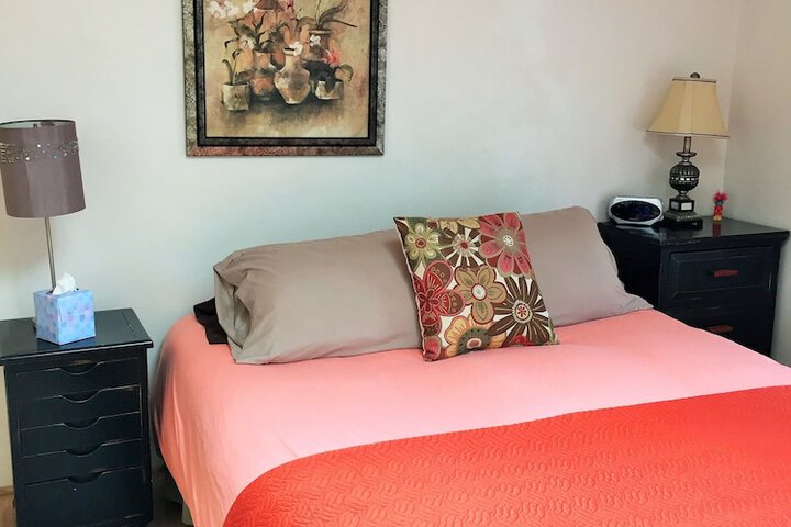 Room 5 of 80