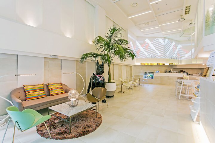 Guest Lobby
