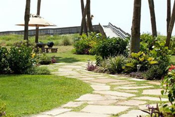 Property Grounds 33 of 35