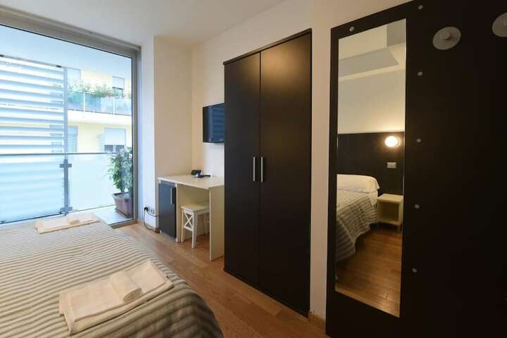 Room 34 of 75