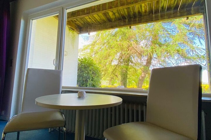 Room 47 of 106