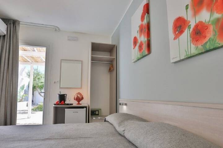 Room 4 of 49