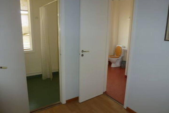 Room 7 of 62