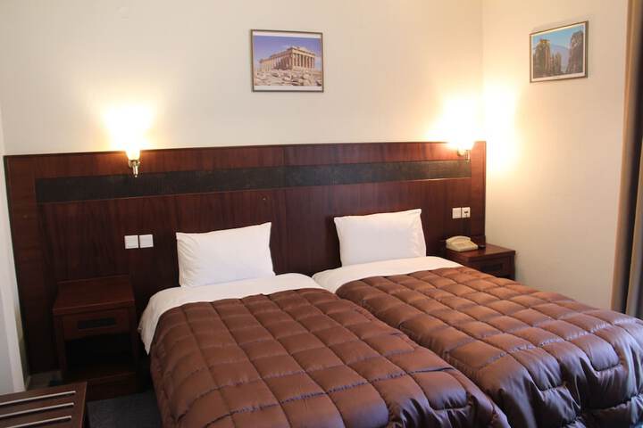 Room 8 of 31