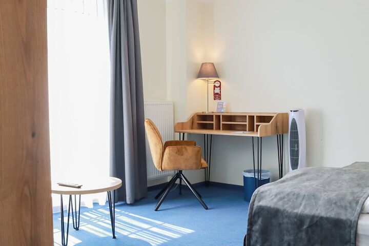 Room 4 of 31