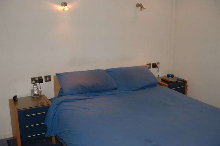 Room 9 of 73