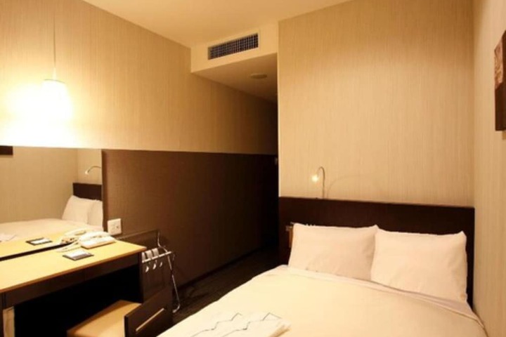 Room 26 of 55
