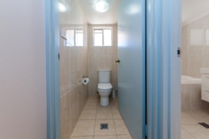Room 166 of 216