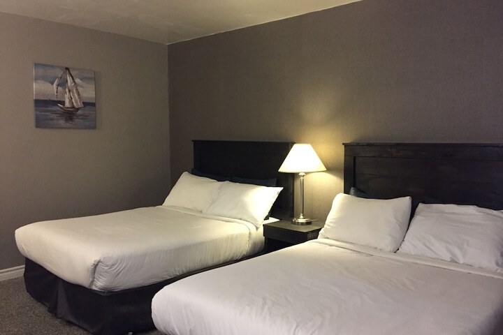 Room 12 of 73