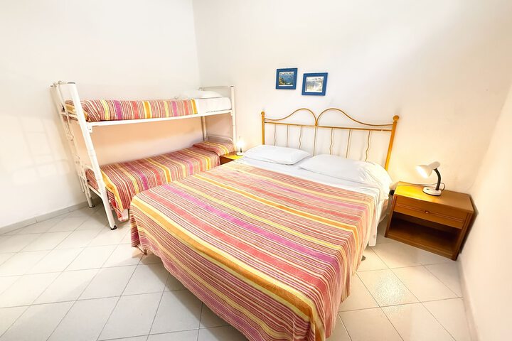 Room 35 of 65