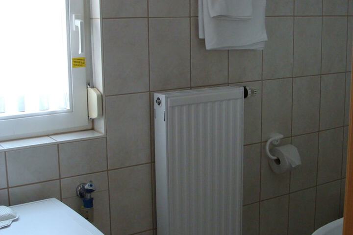Room 92 of 145
