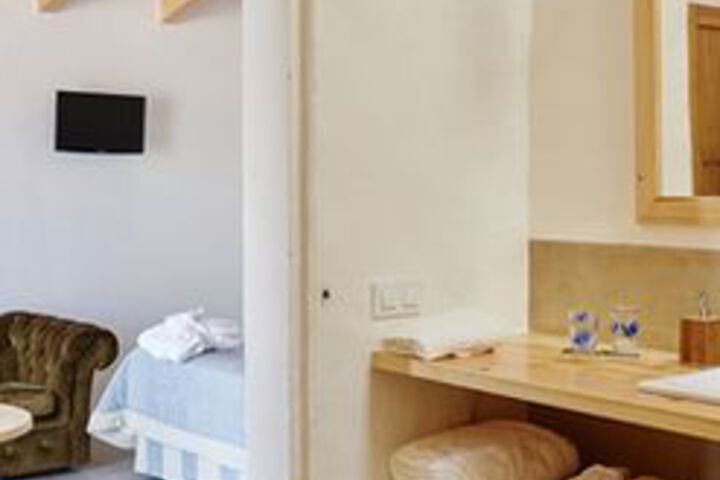 Room 2 of 29