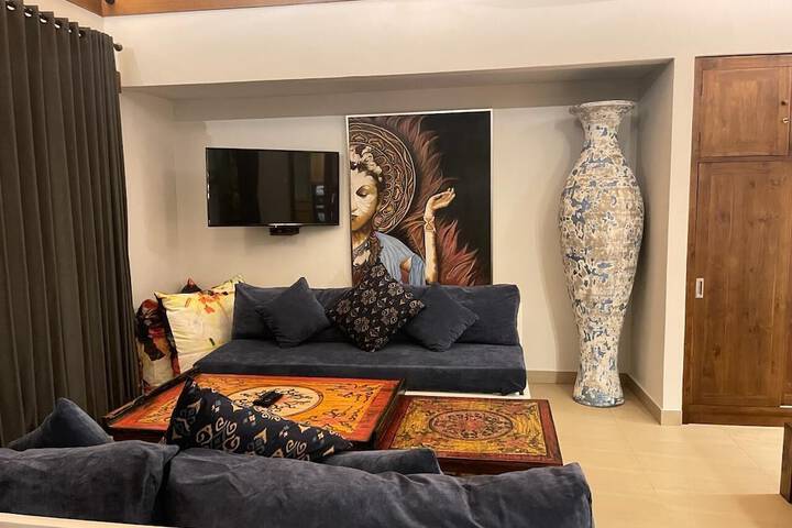 Room 46 of 143