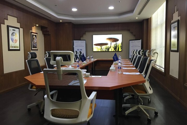 Business Center 55 of 62