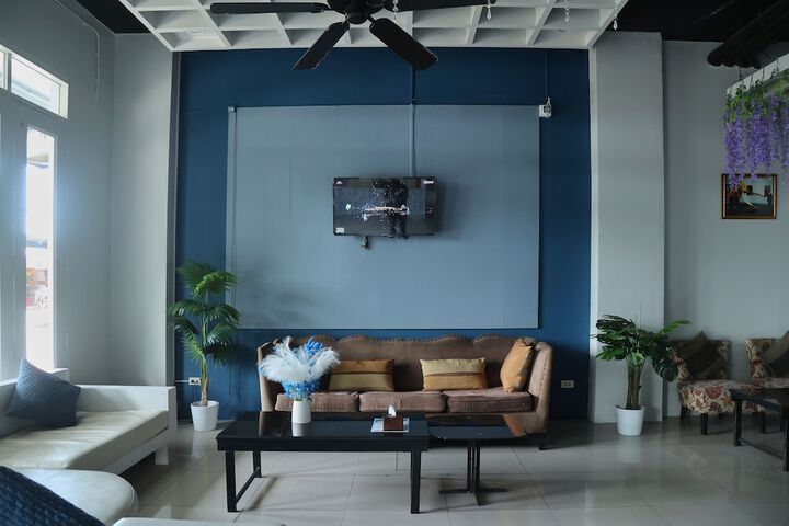 Hotel Interior 7 of 127