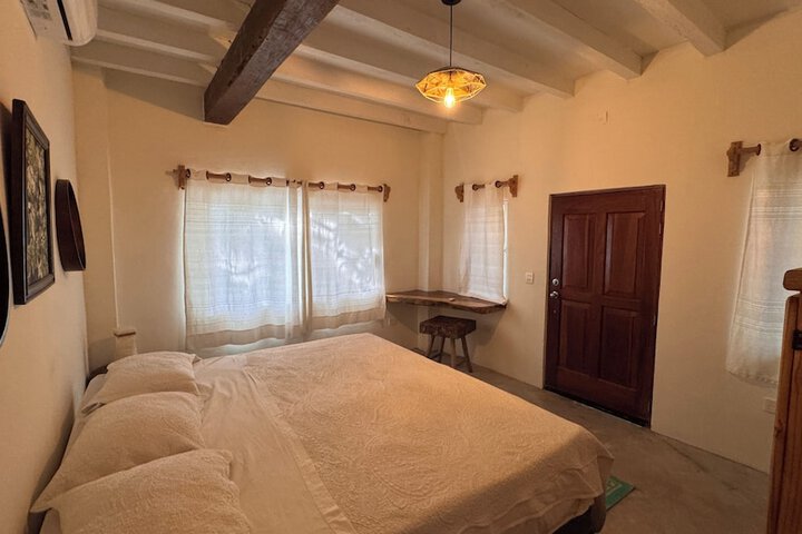 Room 12 of 26
