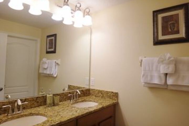 Room 8 of 268