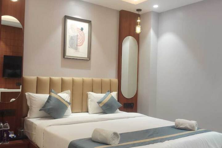 Room 14 of 34