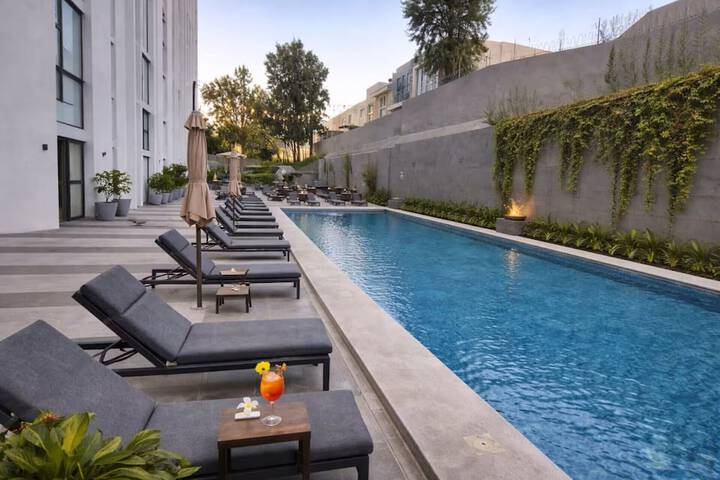 Pool 9 of 16