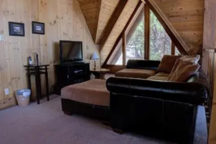 Room 2 of 11