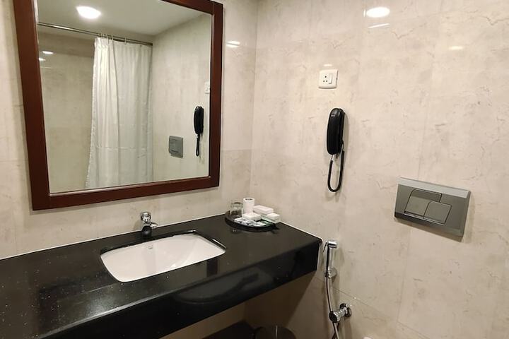 Room 21 of 69