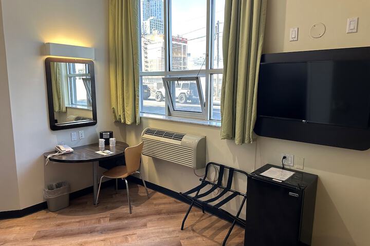 Double Accessible (6 of 11)
