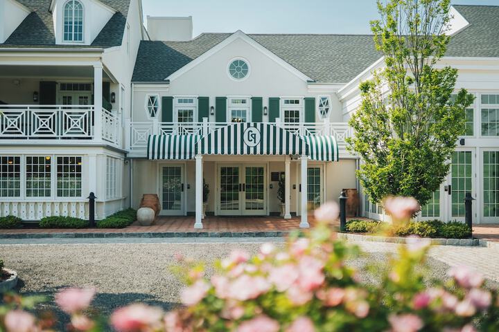 Canoe Place Inn and Cottages in Hampton Bays, NY