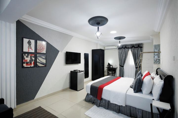 Room 15 of 89
