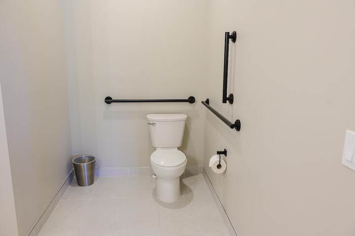 Room 177 of 215