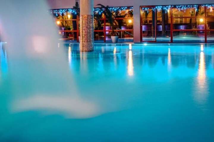 Pool 17 of 36