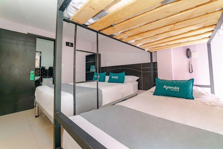 Room 3 of 25
