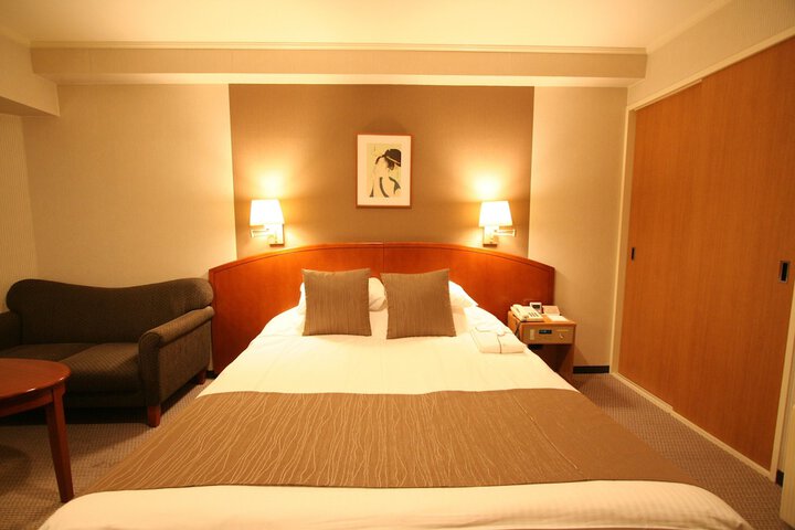 Room 29 of 64