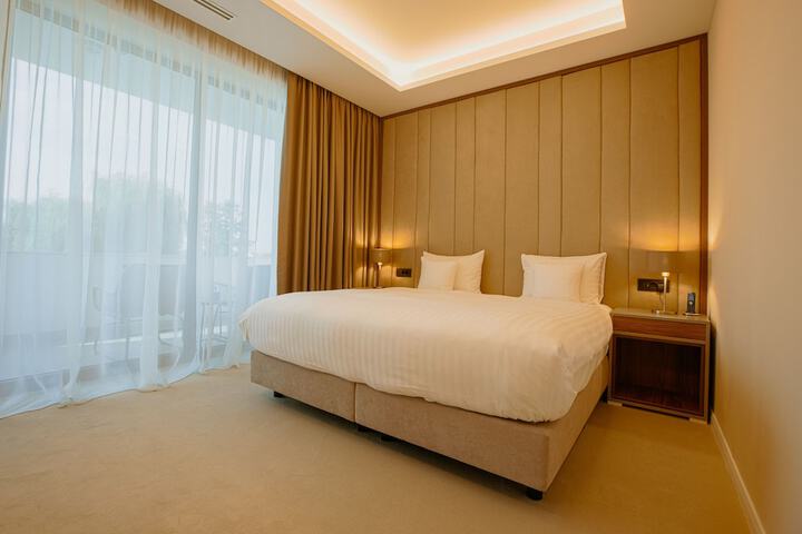 Room 5 of 51
