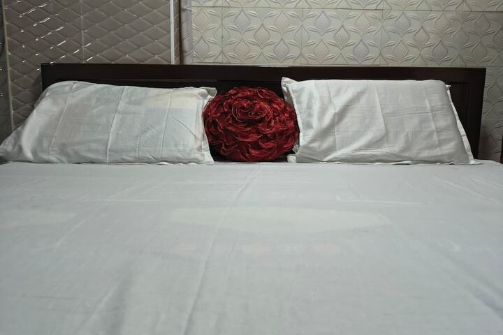 Room 18 of 55