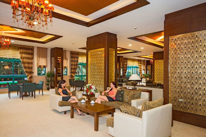 Hotel Interior 4 of 89