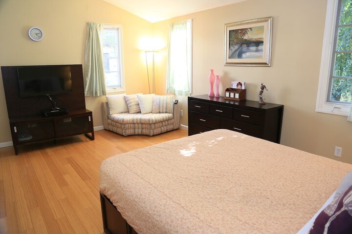 Room 13 of 25