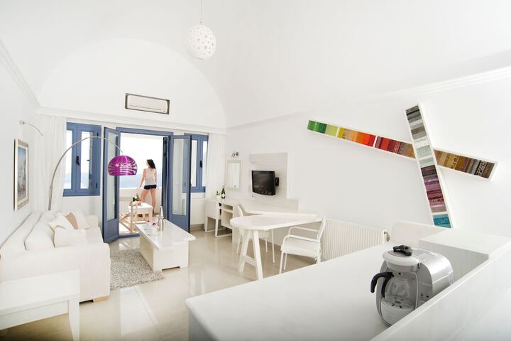 Room 201 of 295