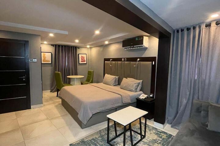 Room 17 of 63
