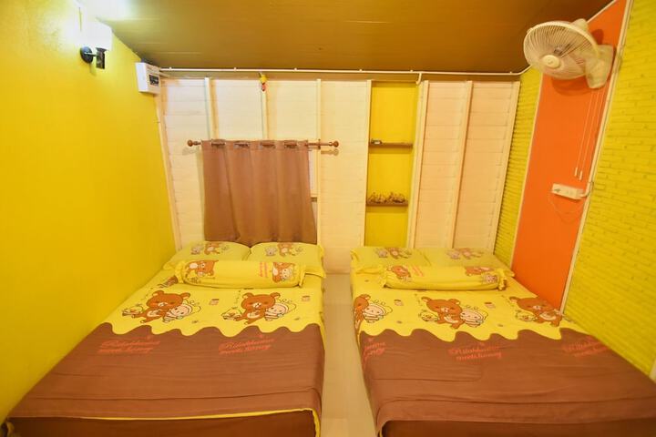 Room 30 of 38
