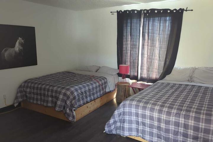 Room 5 of 16