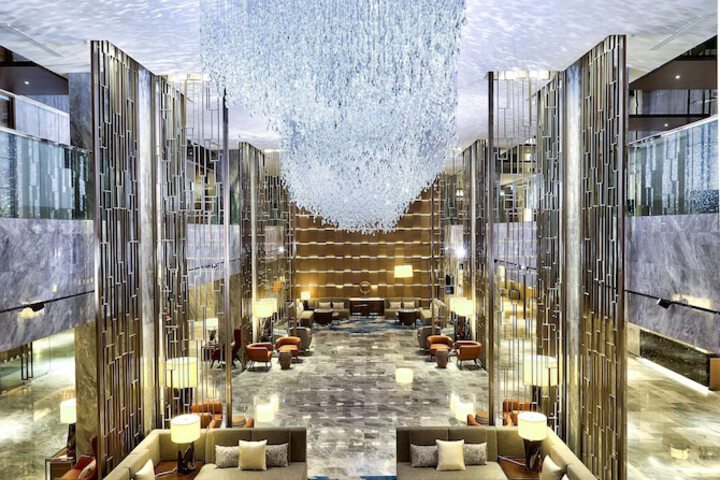 Entrance & Lobby