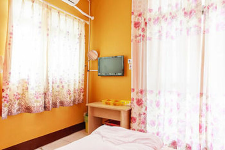 Room 44 of 51