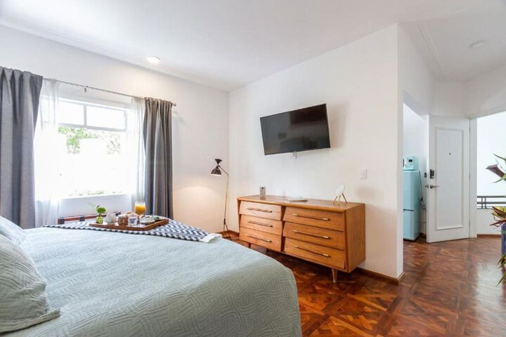 Room 203 of 293