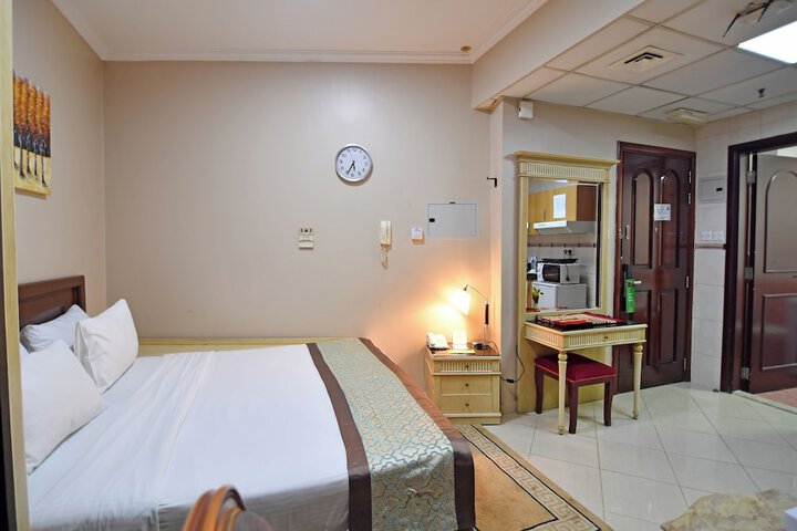 Room 17 of 65