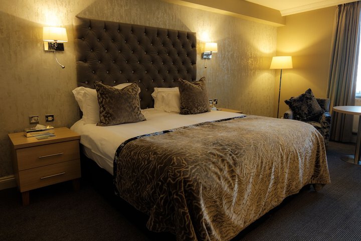 Room 12 of 61